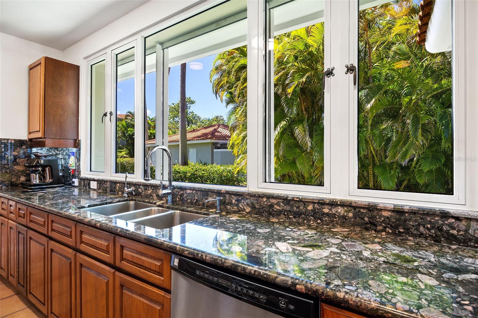 THE GREENS VILLAS AT DORADO BEACH - Residential