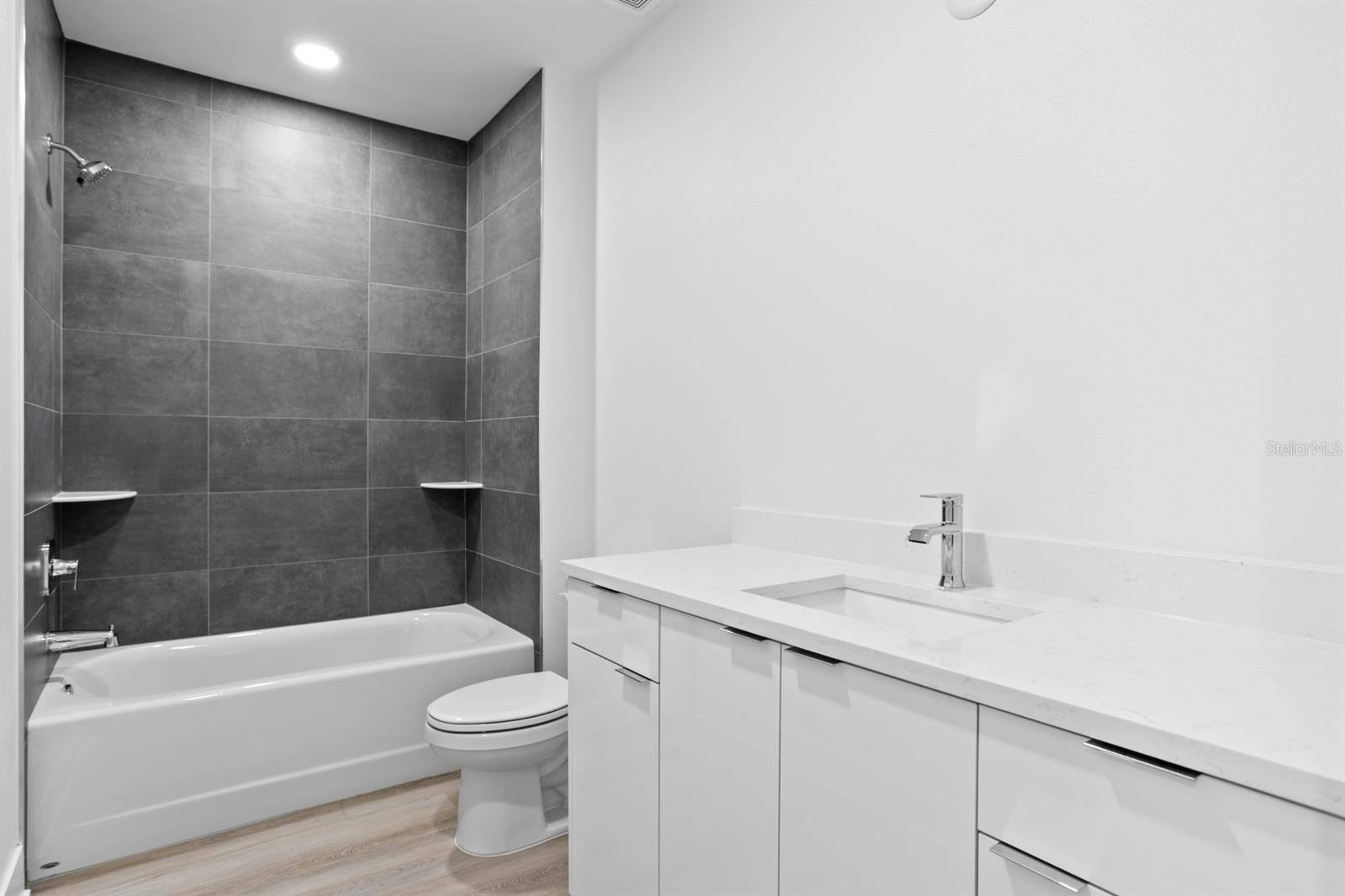 THE RESIDENCES AT TOWN CENTER - Residential