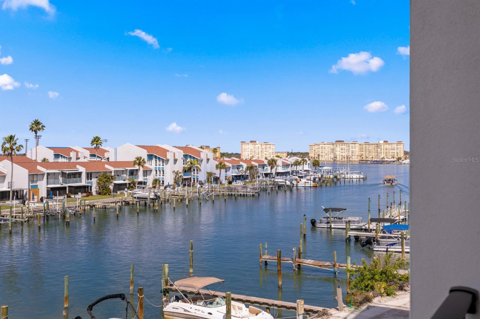 THE RESIDENCES AT TOWN CENTER - Residential