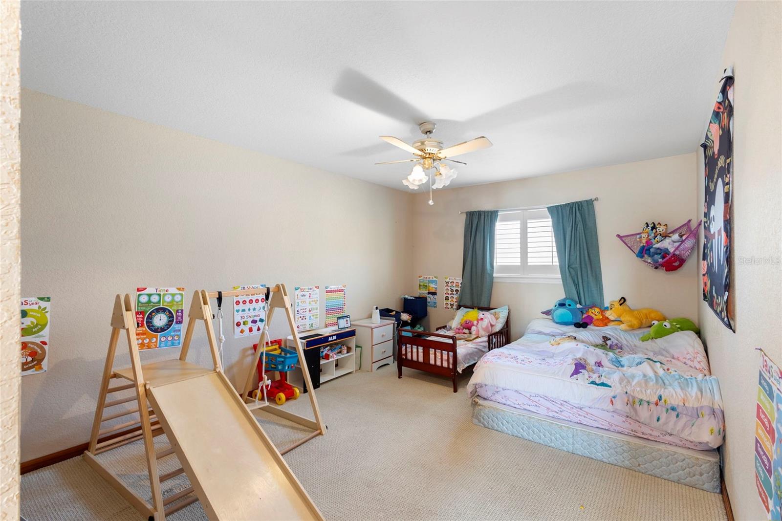 HIDDEN PINES PH 02 - Residential