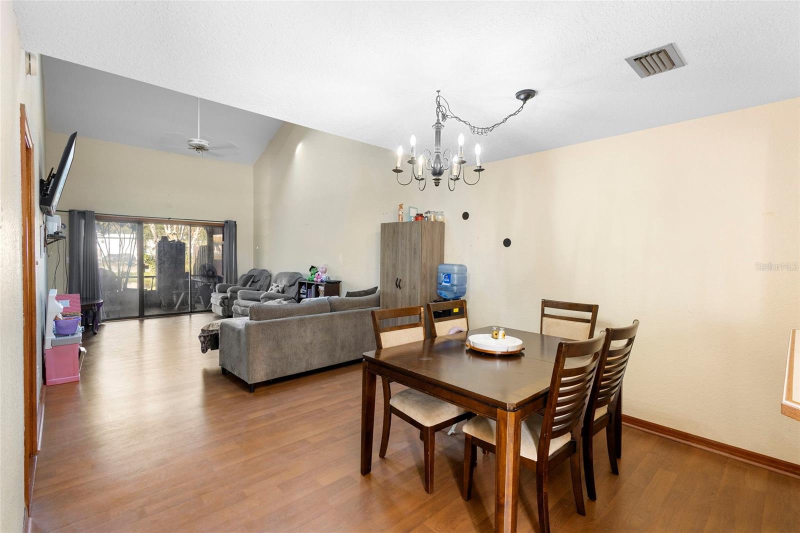 HIDDEN PINES PH 02 - Residential