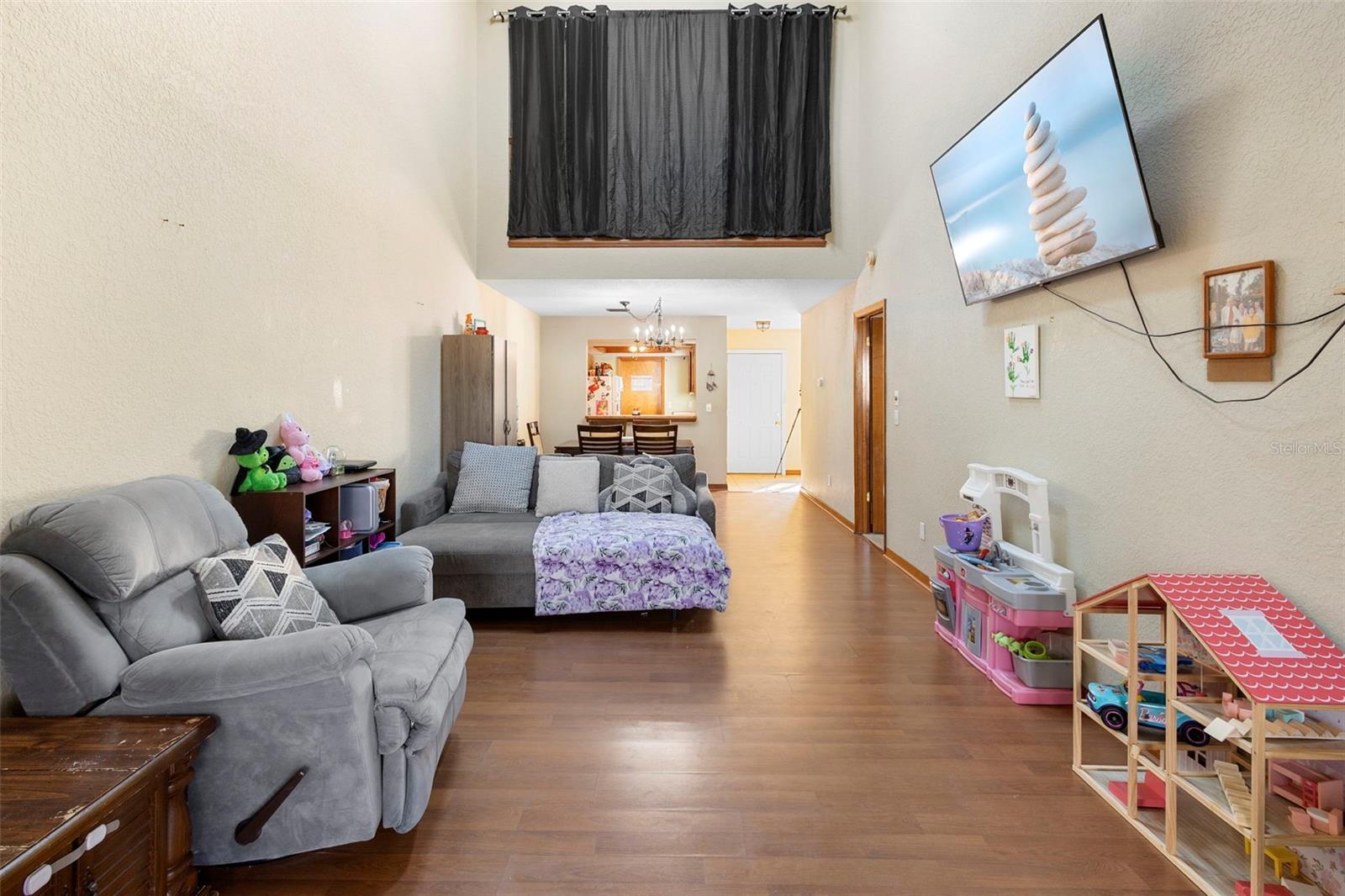 HIDDEN PINES PH 02 - Residential