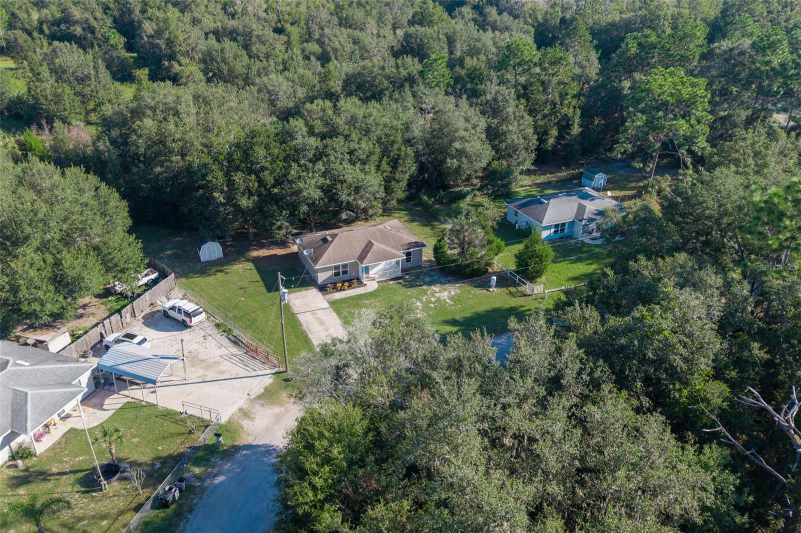 DE ROSA INC UNIT 04 - Residential