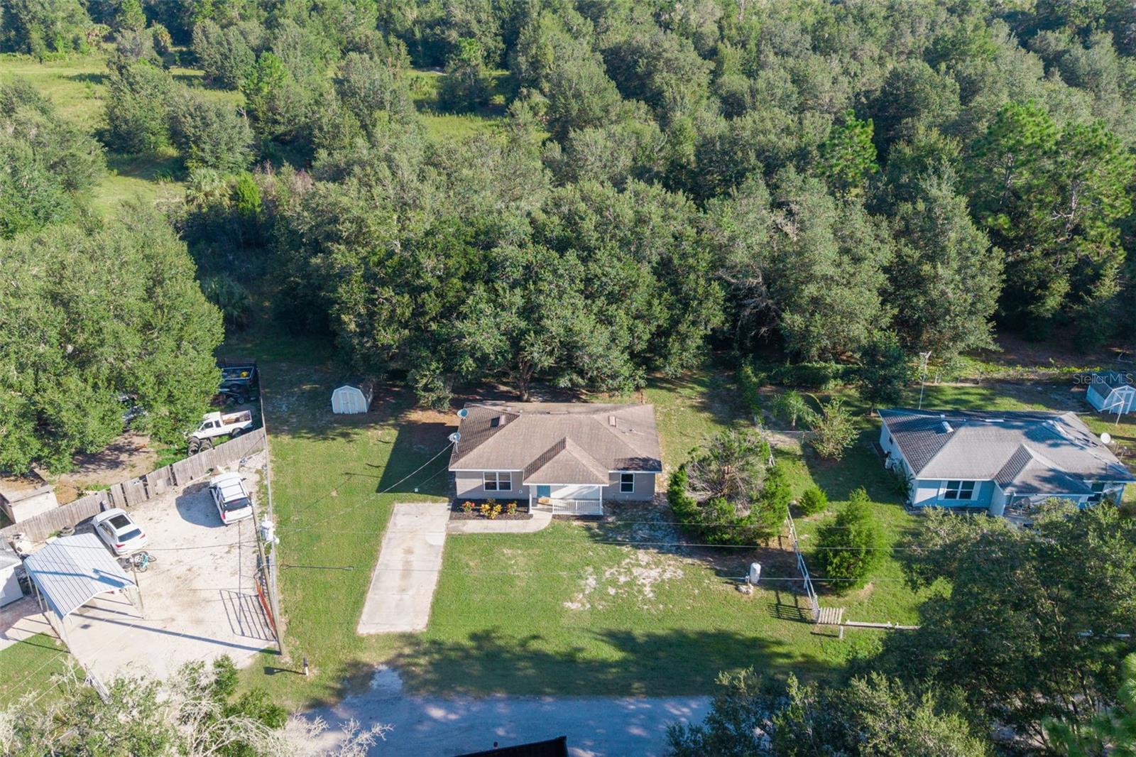 DE ROSA INC UNIT 04 - Residential