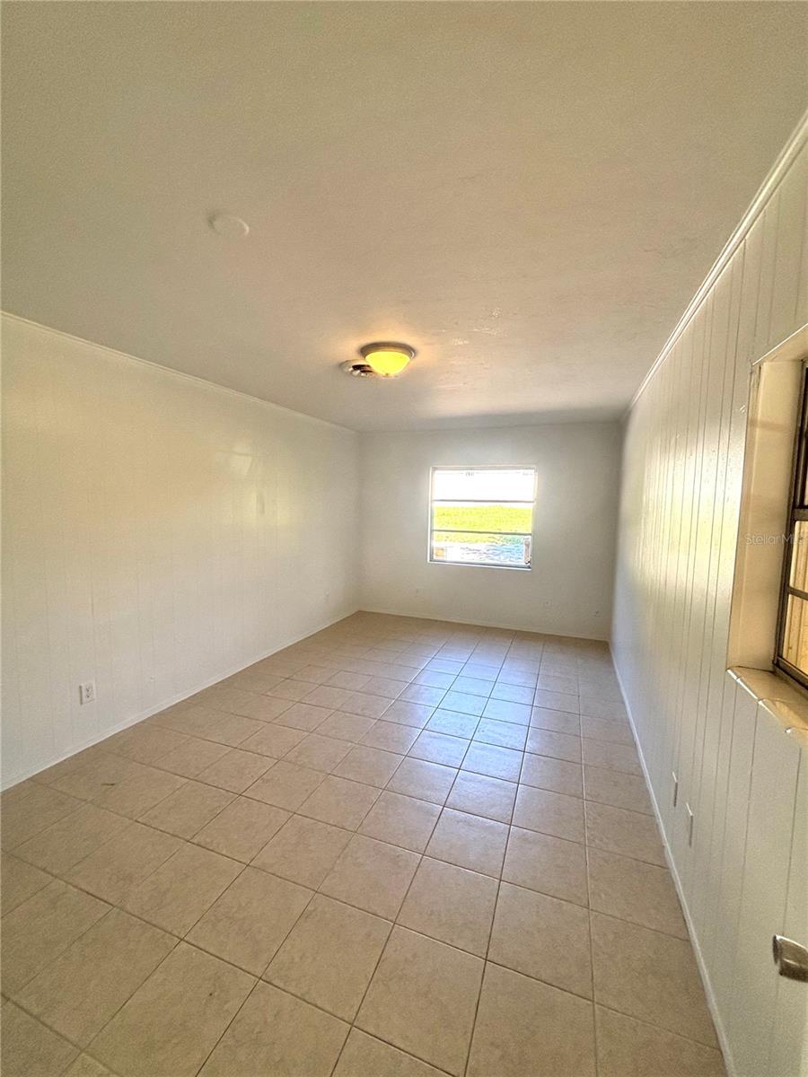 EASTWOOD PARK UN 01 - Residential Lease