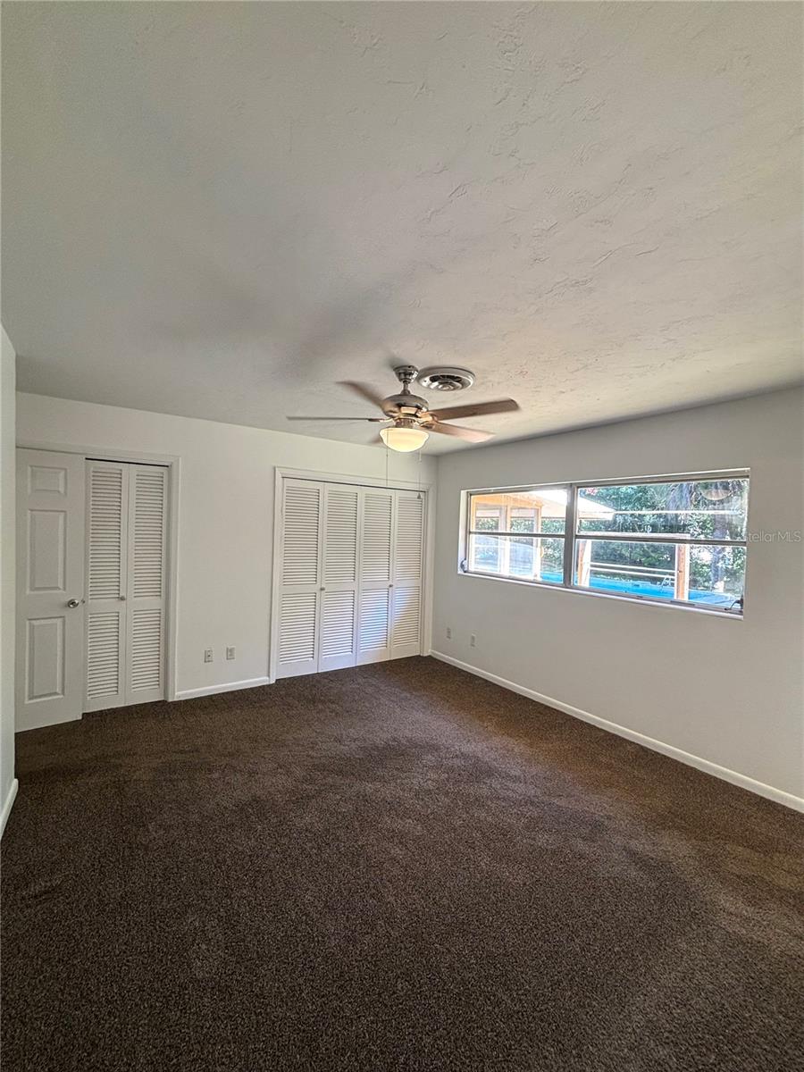 EASTWOOD PARK UN 01 - Residential Lease