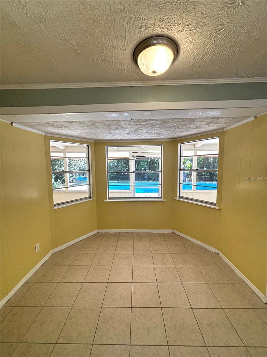 EASTWOOD PARK UN 01 - Residential Lease