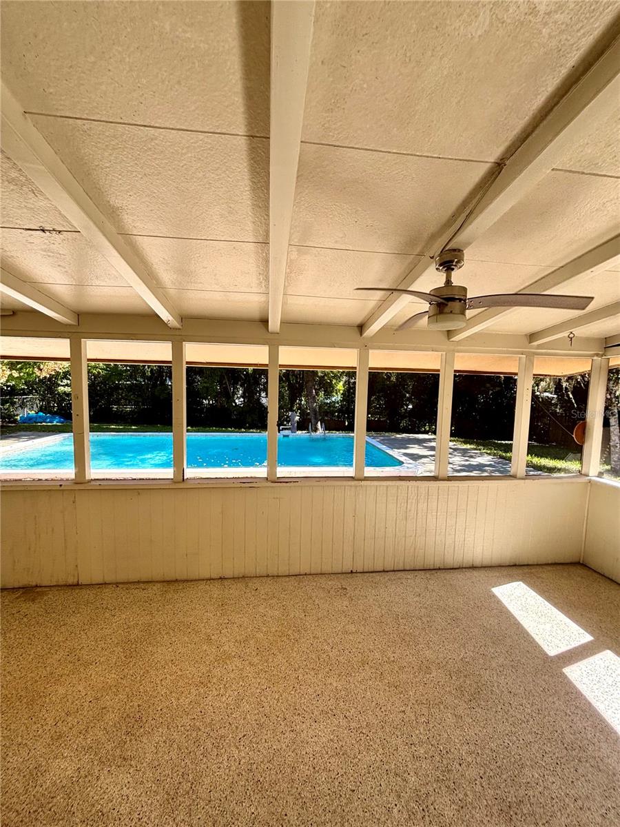 EASTWOOD PARK UN 01 - Residential Lease