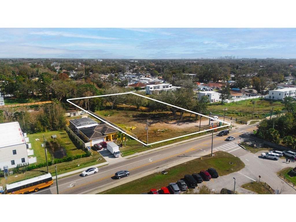 Photo of 7801 N Manhattan Avenue, Tampa, FL 33614 (MLS # TB8560480)