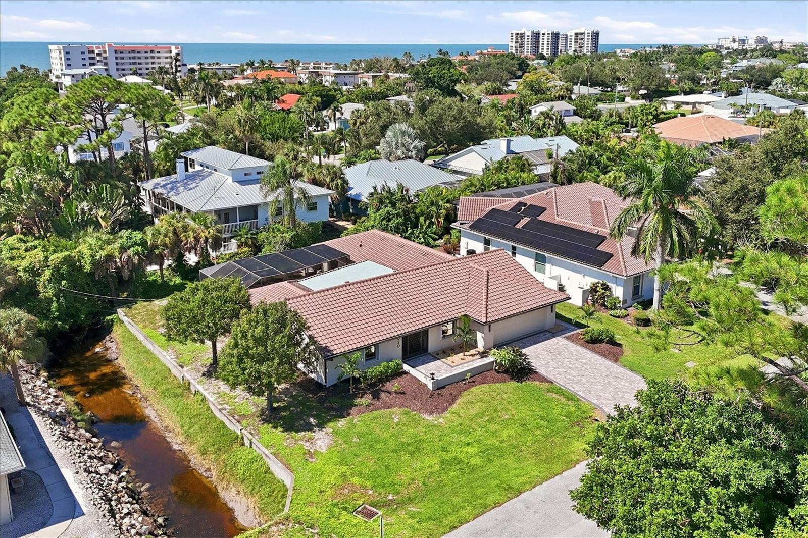 620 HIBISCUS DRIVE