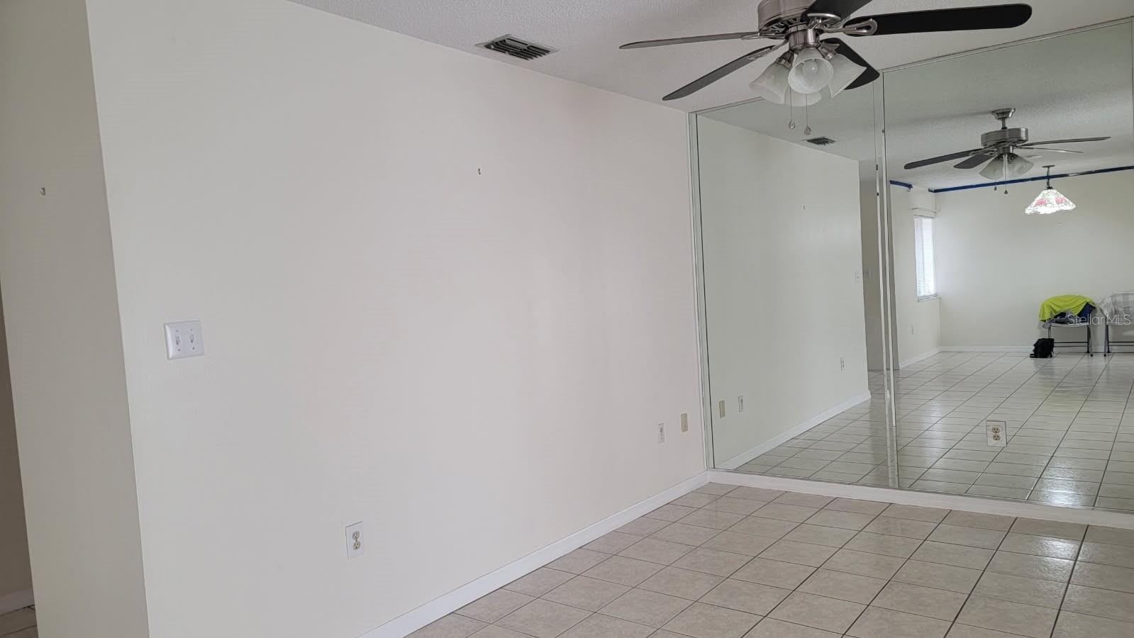 BREEZEWOOD VILLAGE CONDO PH 01-04 - Residential