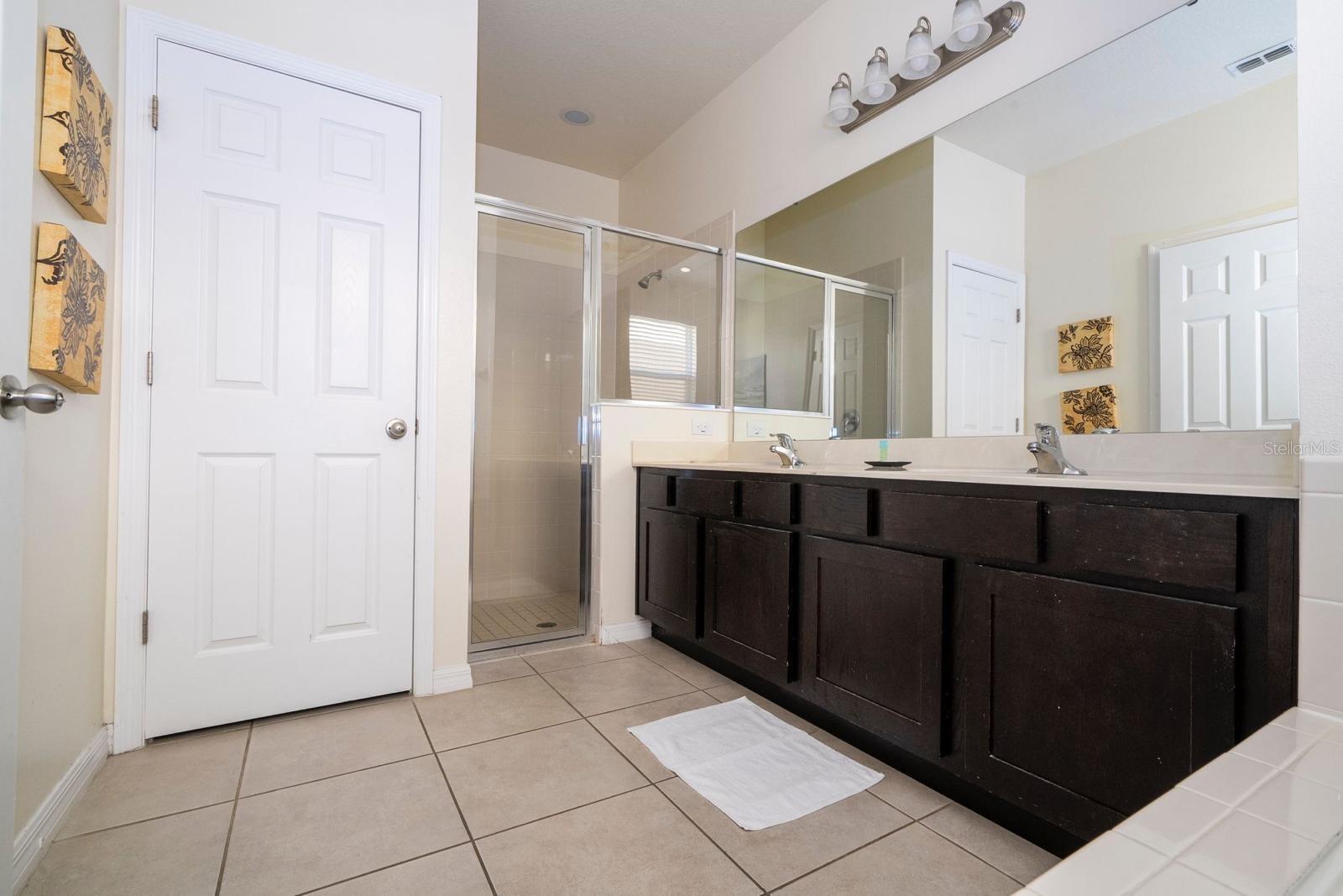 VERANDA PALMS PH 1C - Residential Lease