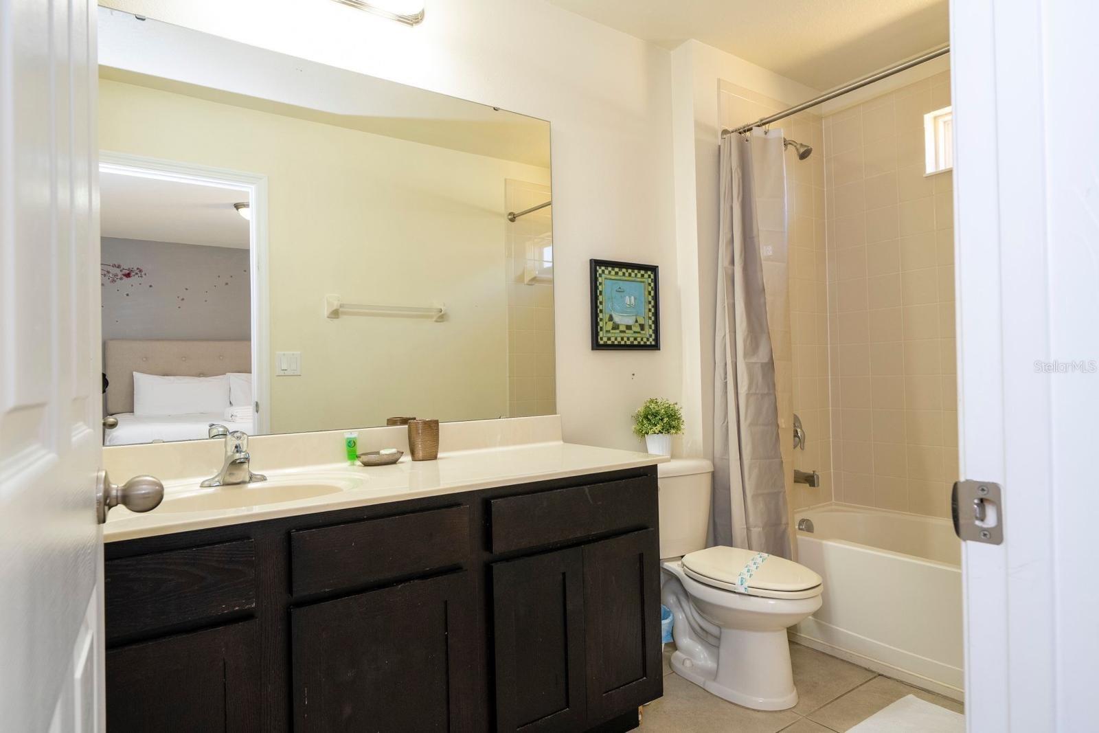 VERANDA PALMS PH 1C - Residential Lease