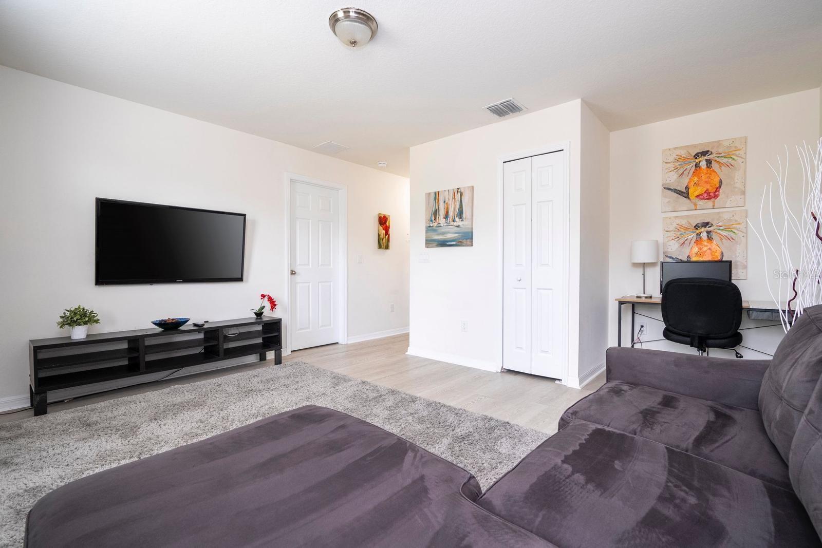 VERANDA PALMS PH 1C - Residential Lease