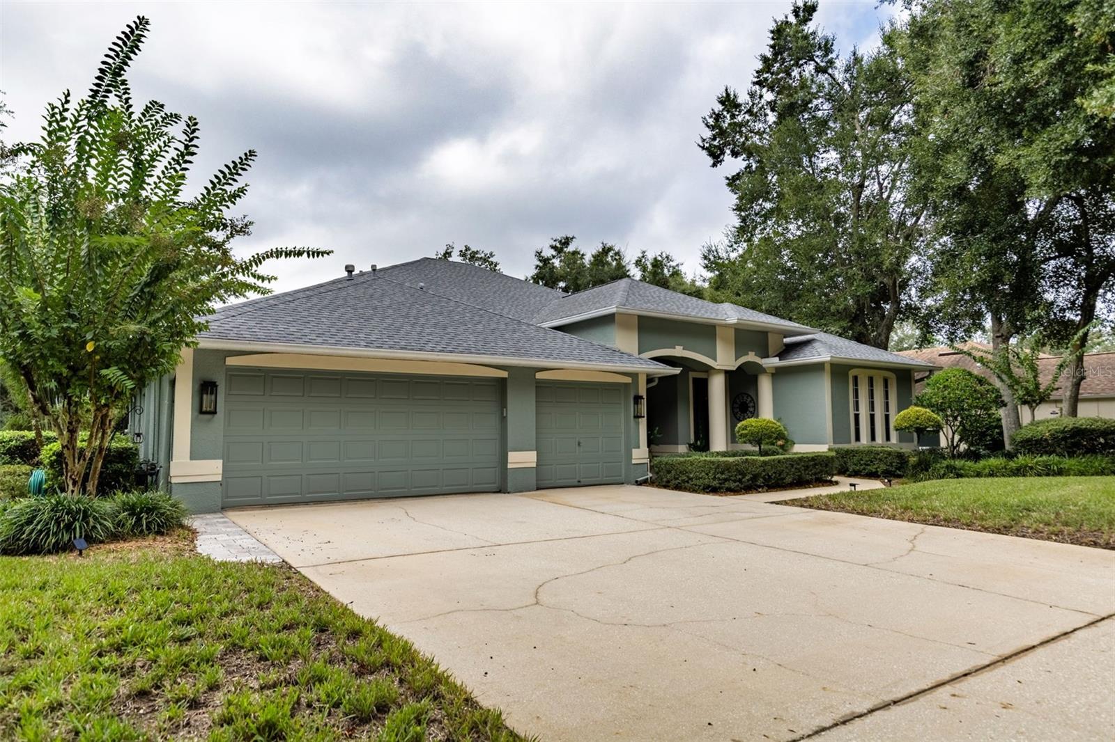28 CAMELOT RIDGE DRIVE
