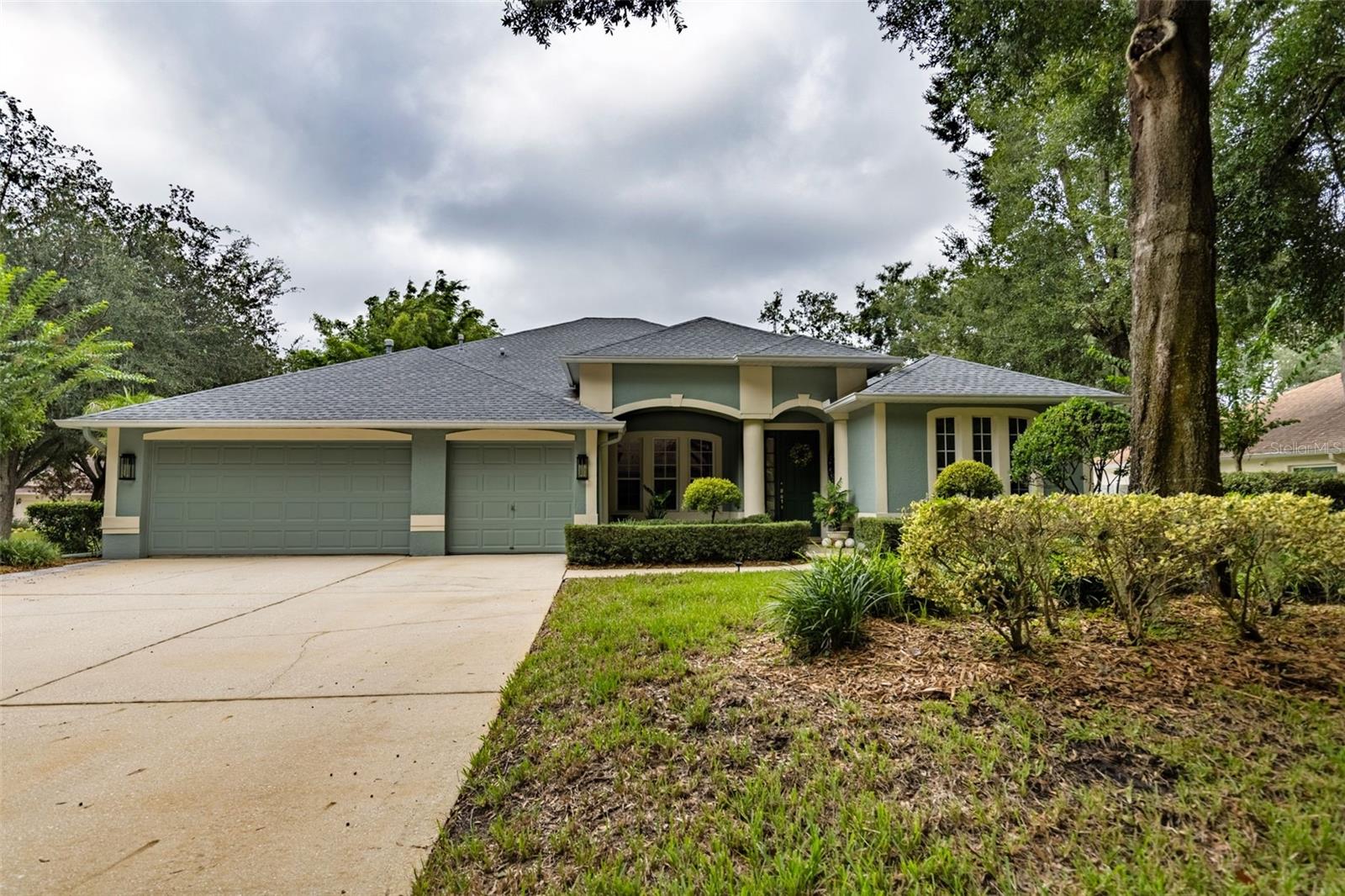 28 CAMELOT RIDGE DRIVE