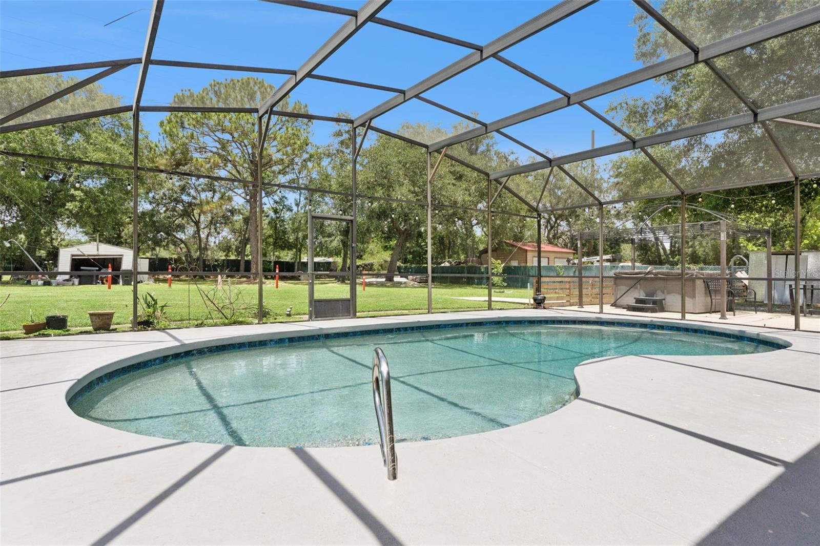 1756 TANGLE WOOD DRIVE
