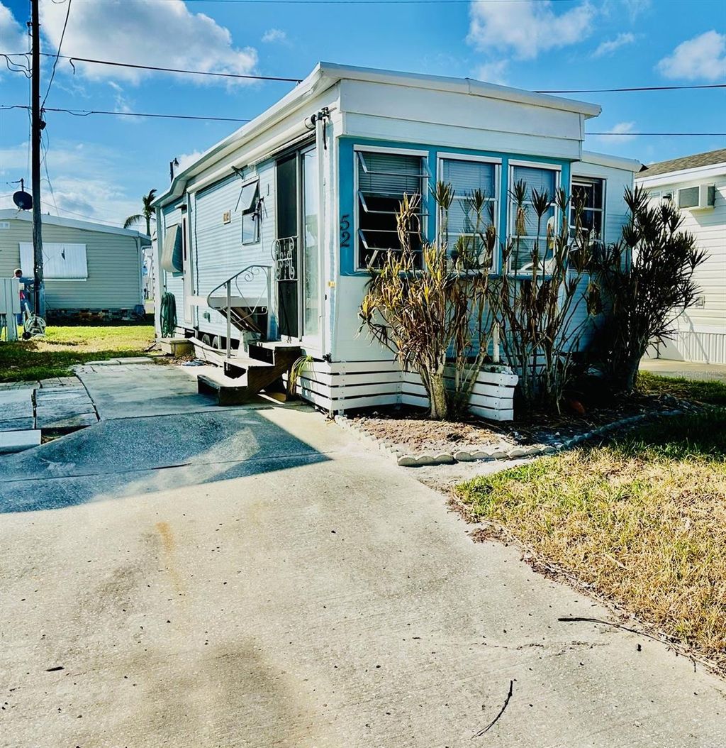 Photo of 52 Montego Drive, Palmetto, FL 34221 (MLS # A4628648)