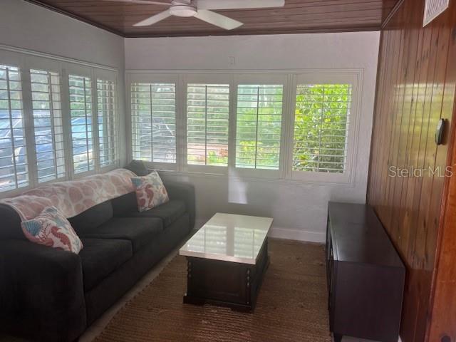 SNUG HARBOR ESTATES SUB - Residential