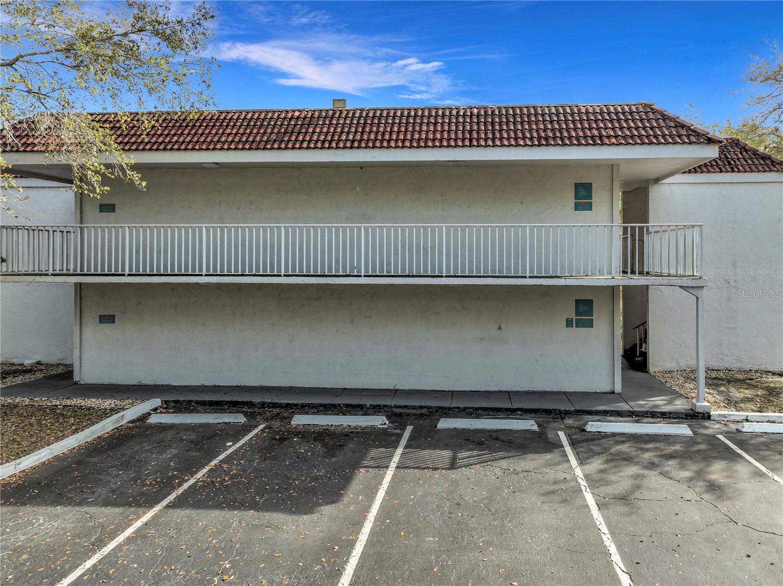 GREENPOINT ESSENTIAL HOTEL CONDO - Residential