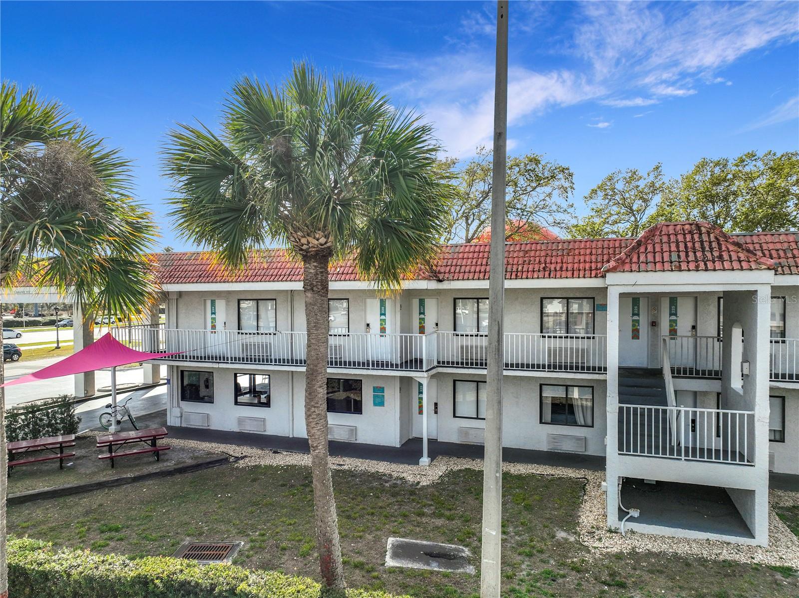 GREENPOINT ESSENTIAL HOTEL CONDO - Residential