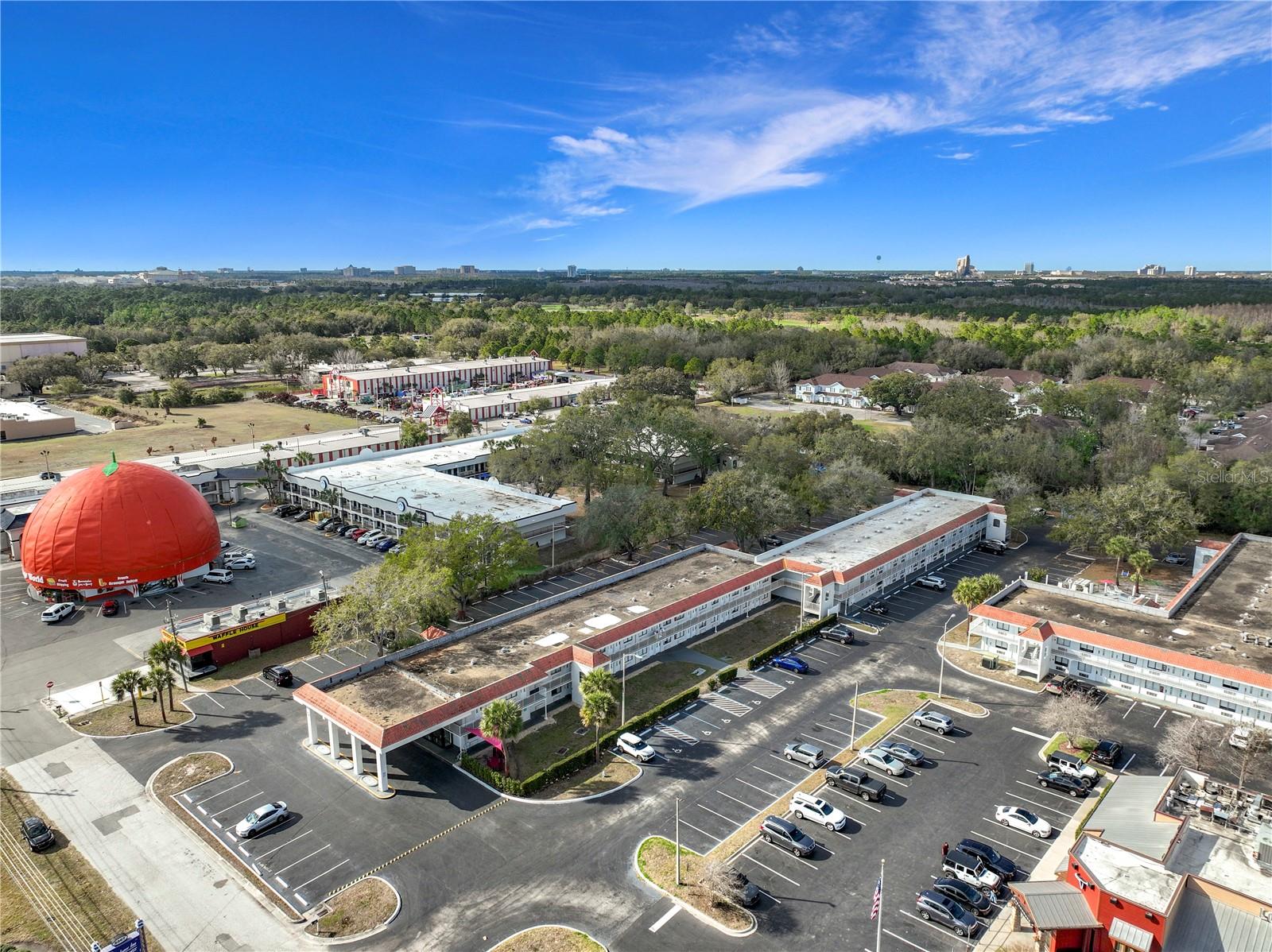 GREENPOINT ESSENTIAL HOTEL CONDO - Residential