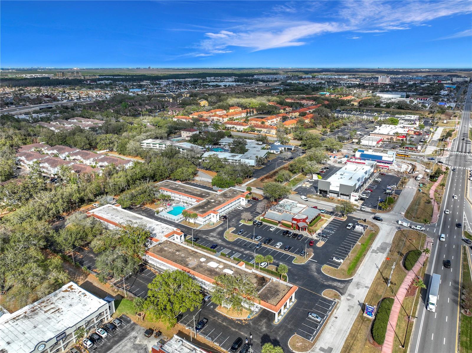 GREENPOINT ESSENTIAL HOTEL CONDO - Residential