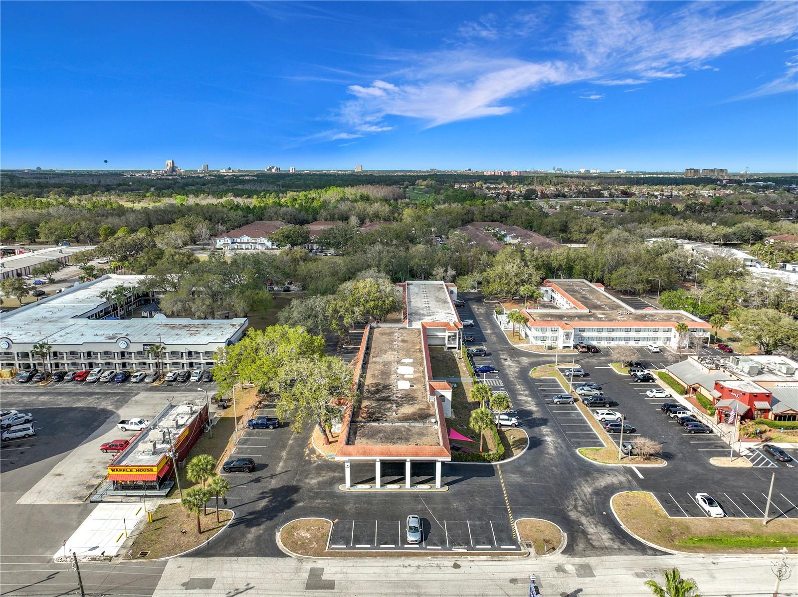 GREENPOINT ESSENTIAL HOTEL CONDO - Residential