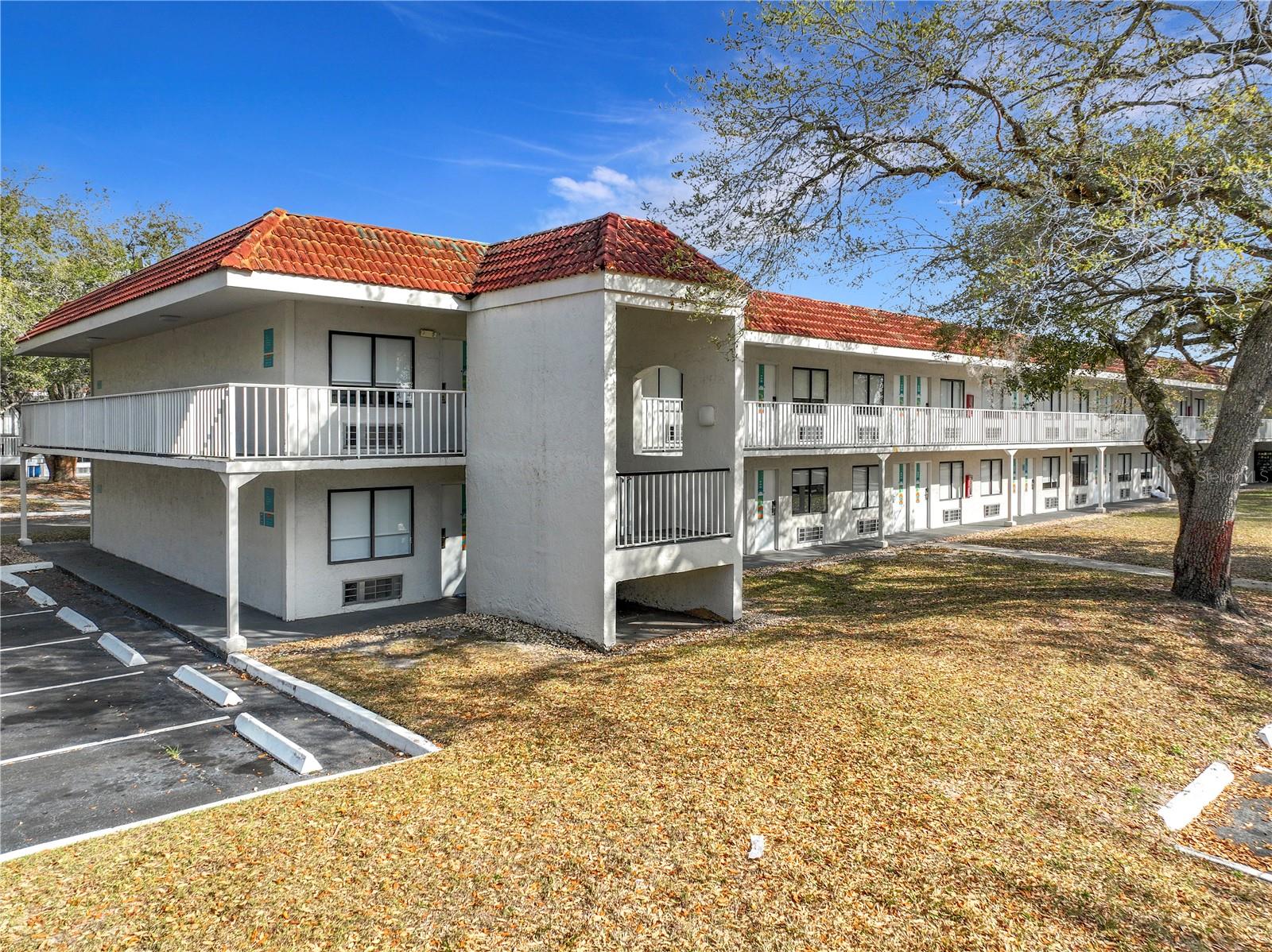 GREENPOINT ESSENTIAL HOTEL CONDO - Residential