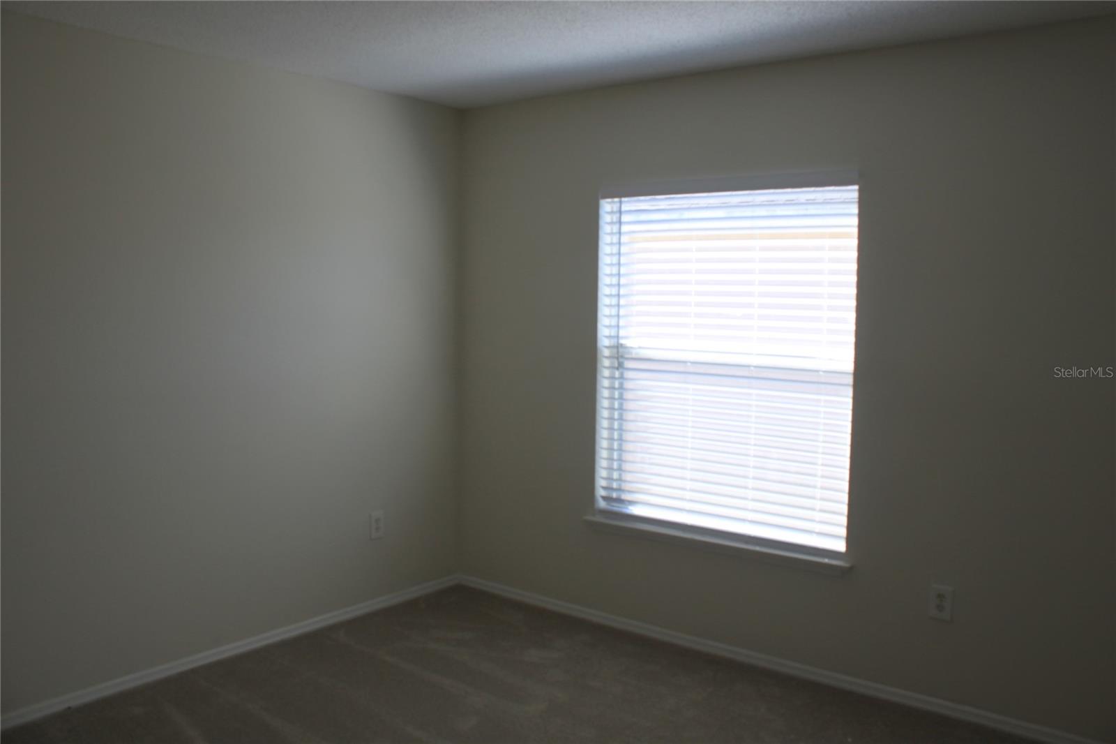 MEADOW CREEK 44/58 - Residential Lease