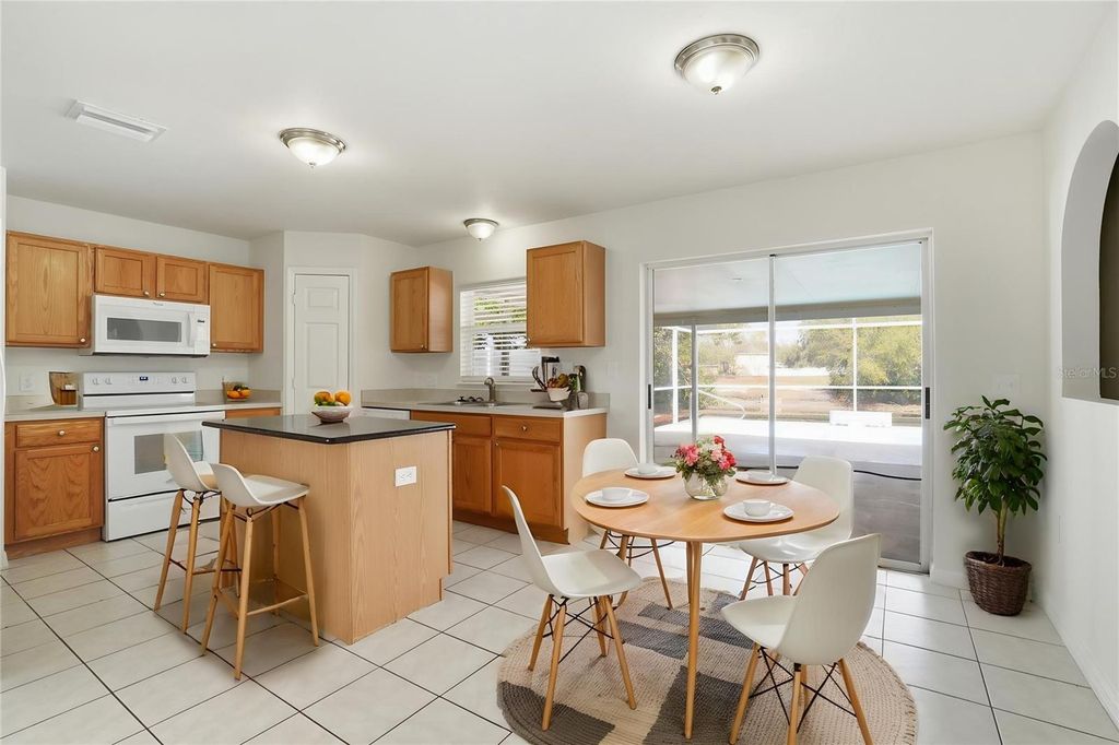 Photo of 10114 Maronda Drive, Riverview, FL 33578 (MLS # O6386420)