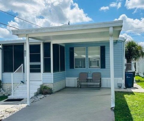 2048 CHAMPION STREET SARASOTA FL 34231