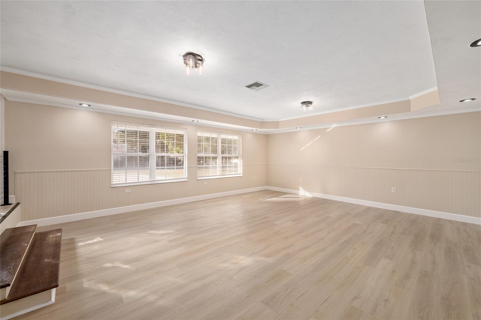 LEESBURG OAK CREST - Residential