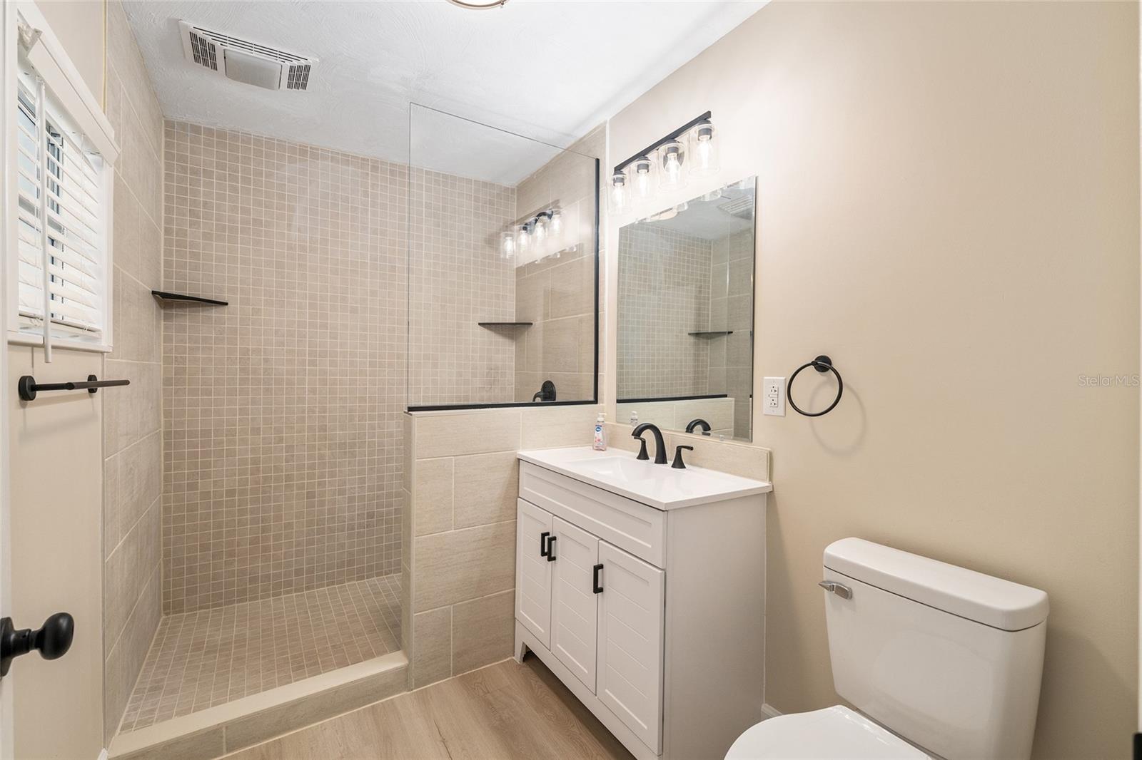 LEESBURG OAK CREST - Residential