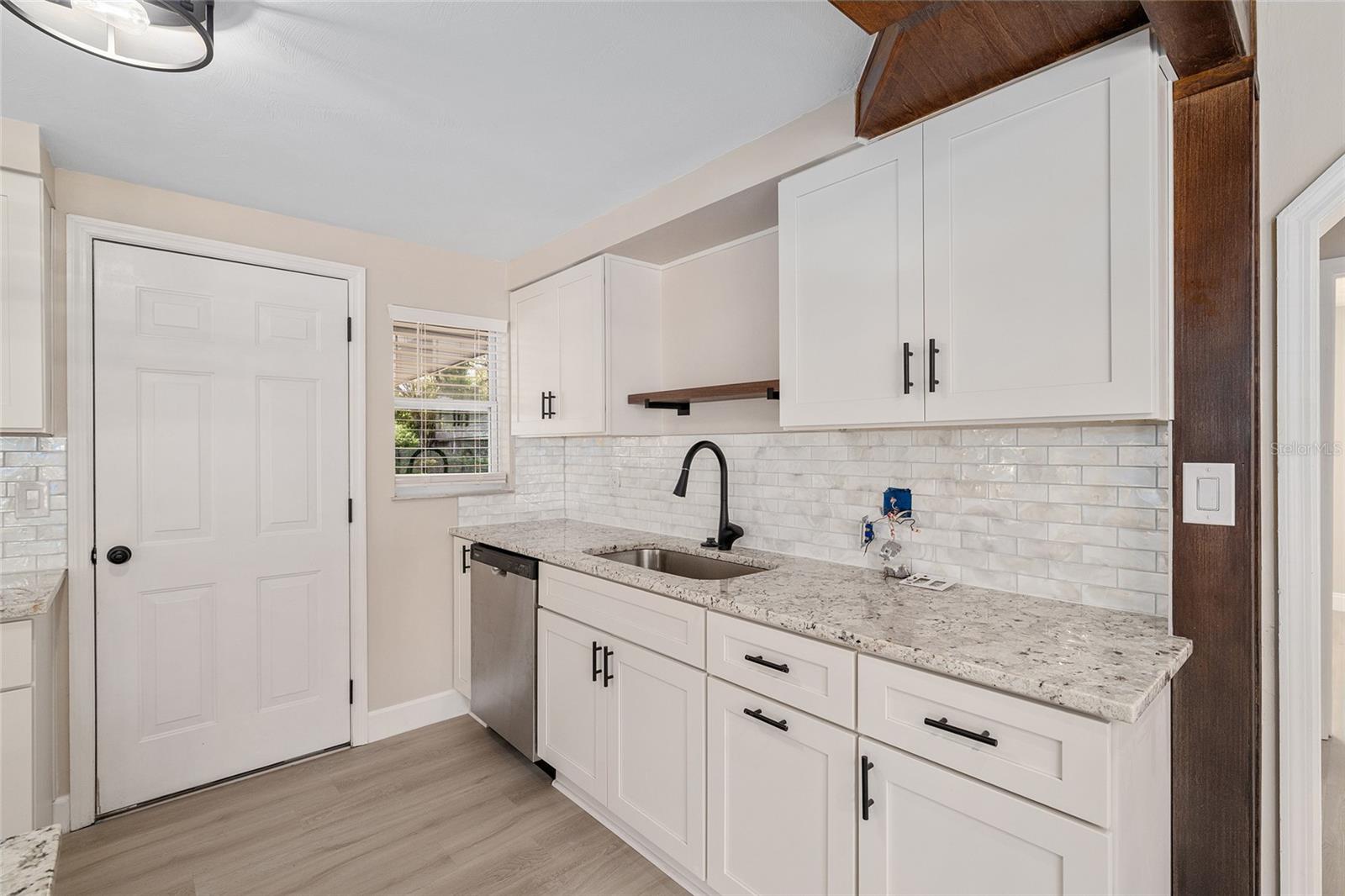 LEESBURG OAK CREST - Residential