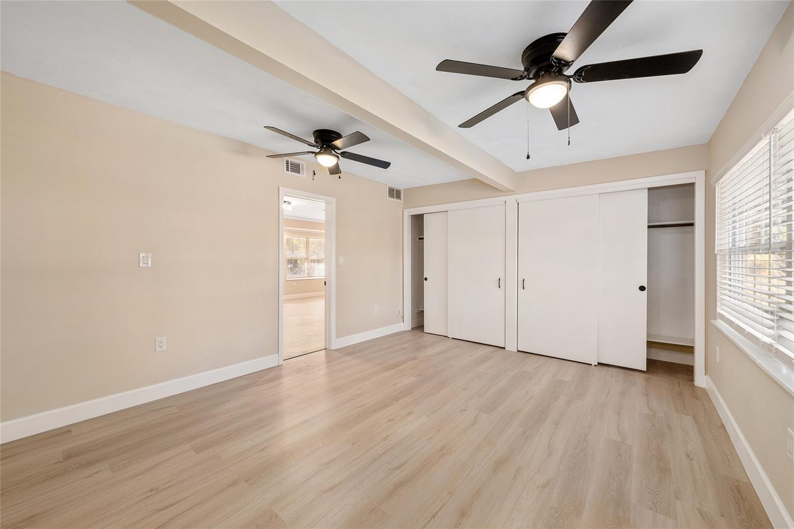 LEESBURG OAK CREST - Residential