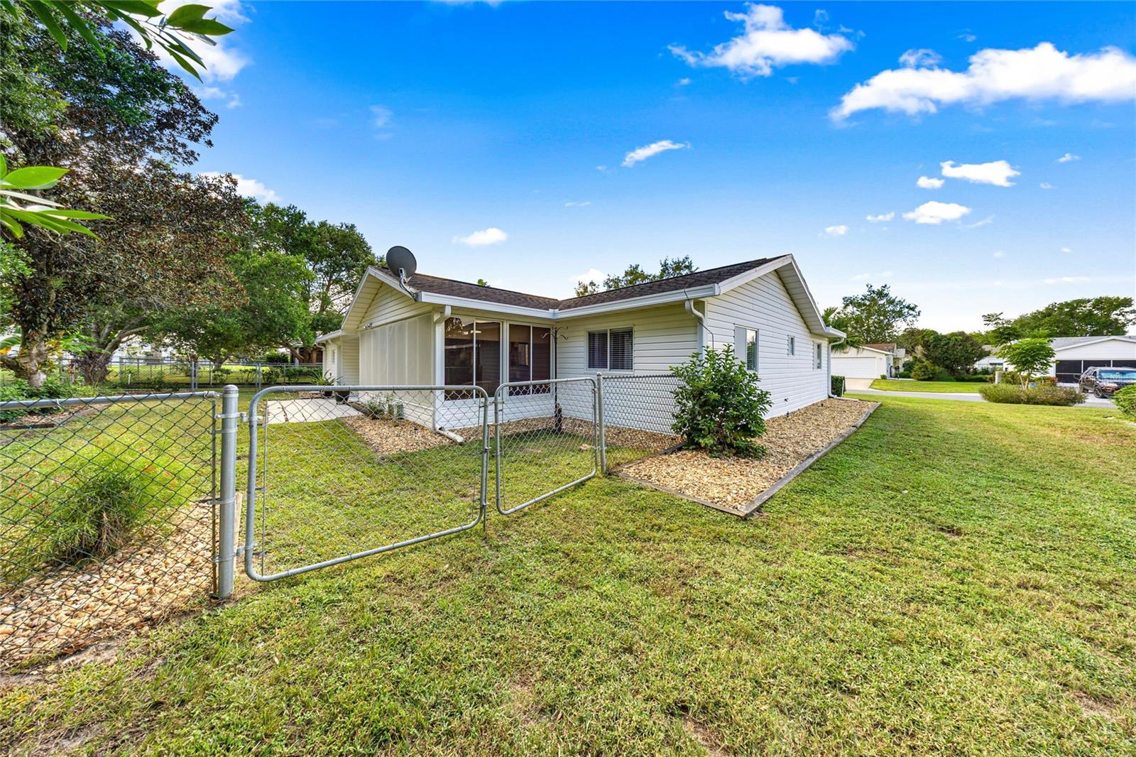 SPRUCE CRK SOUTH 11 - Residential