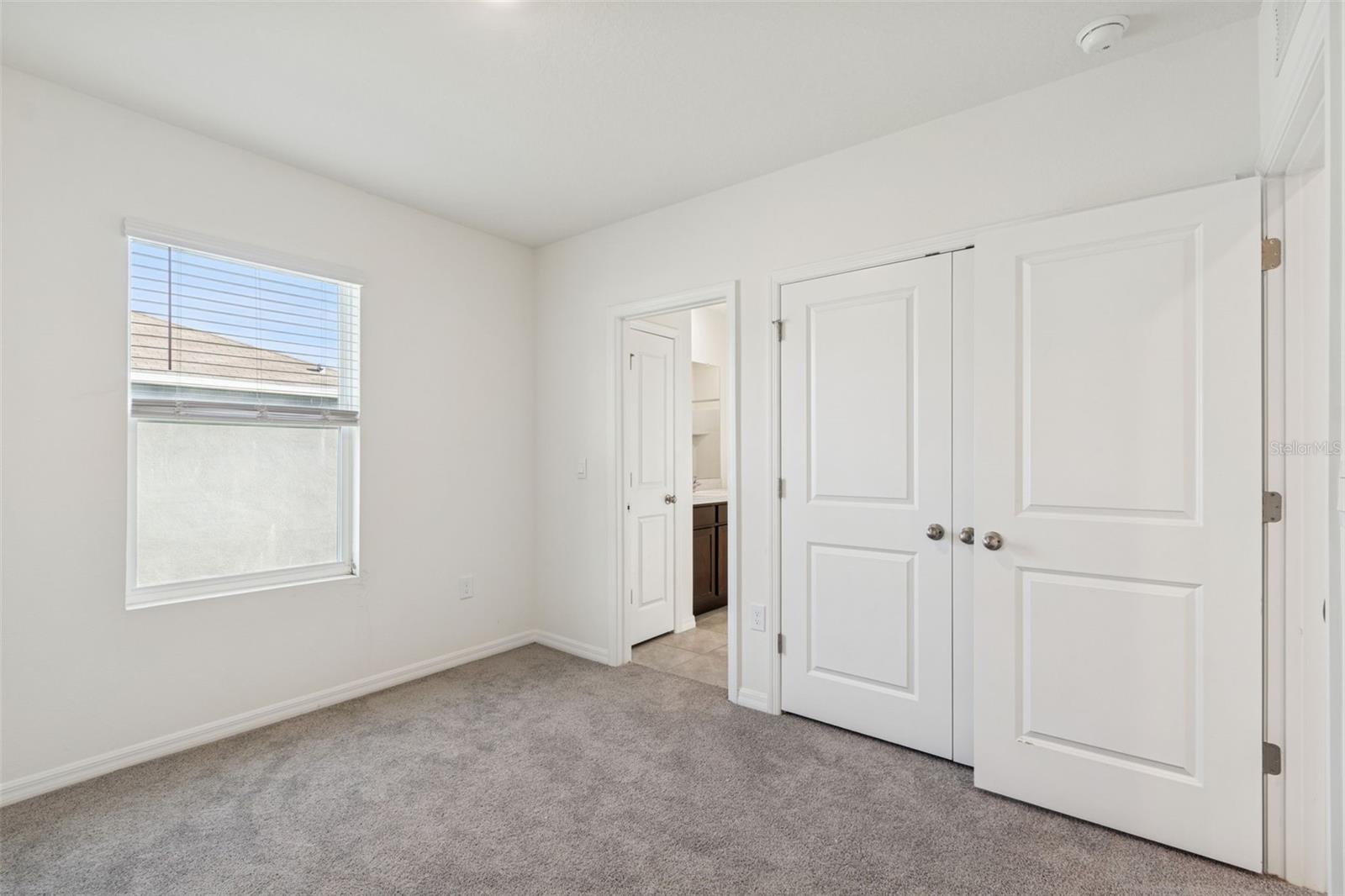 SUMMERSTONE - Residential