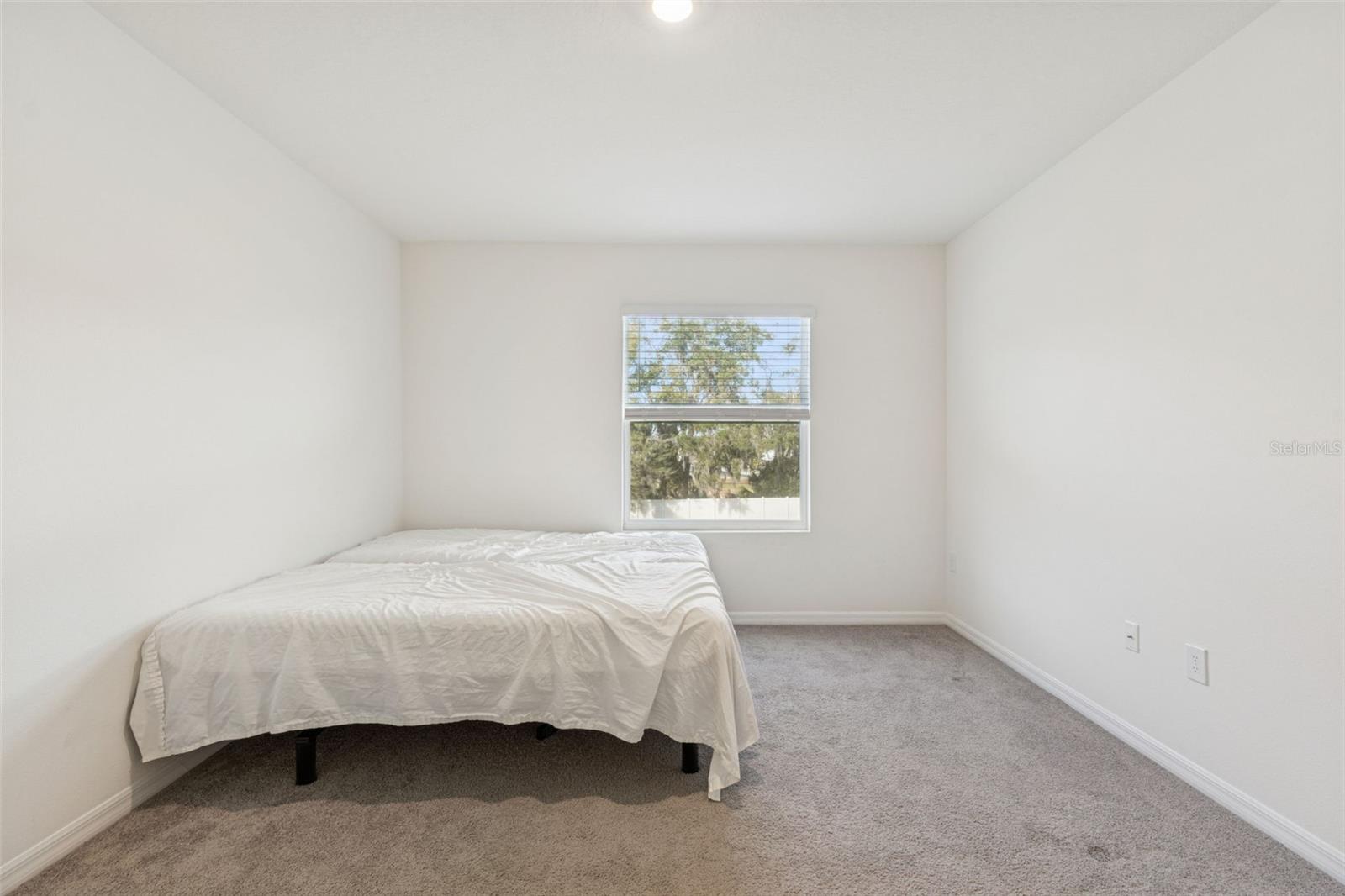 SUMMERSTONE - Residential