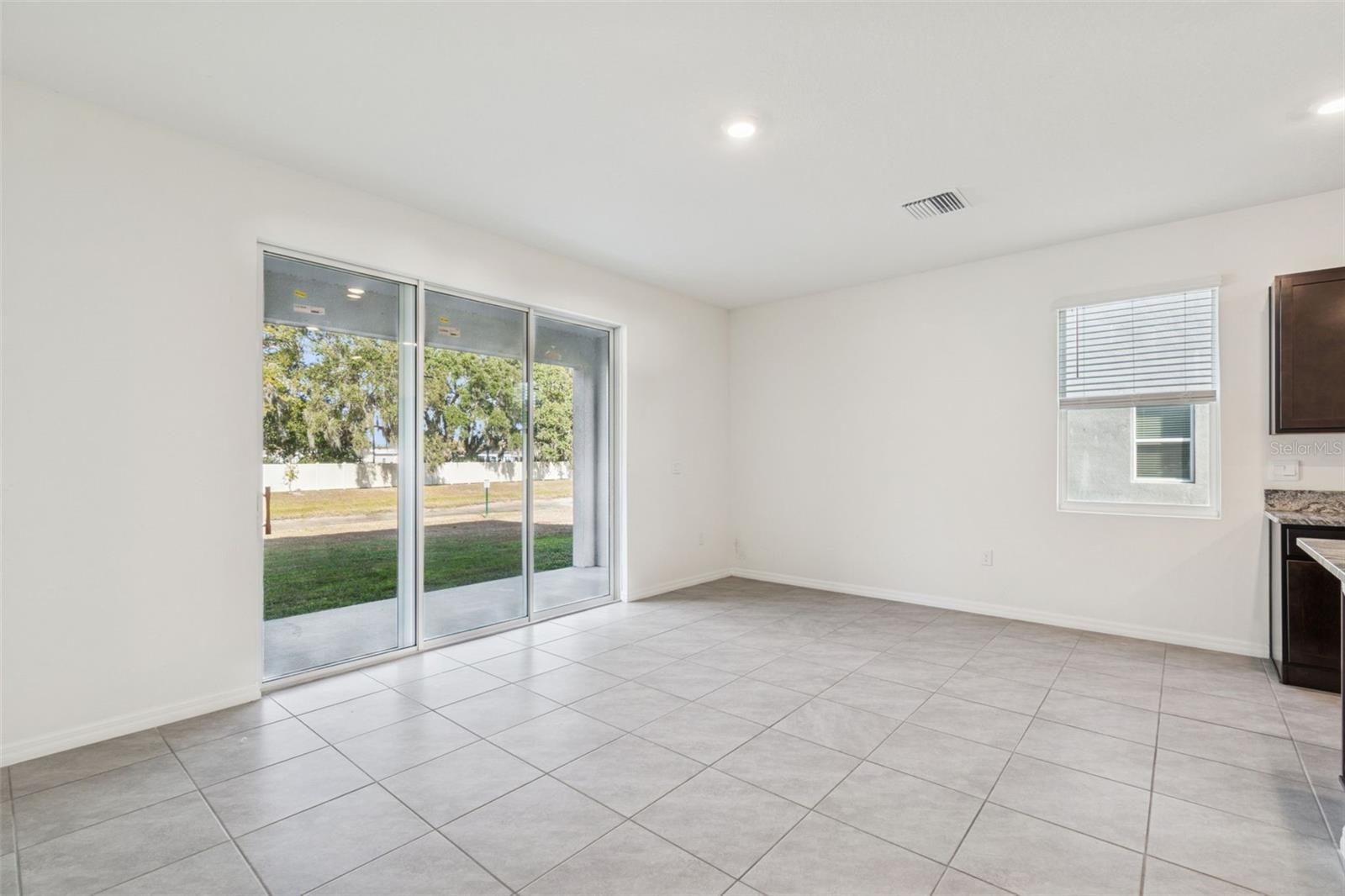 SUMMERSTONE - Residential