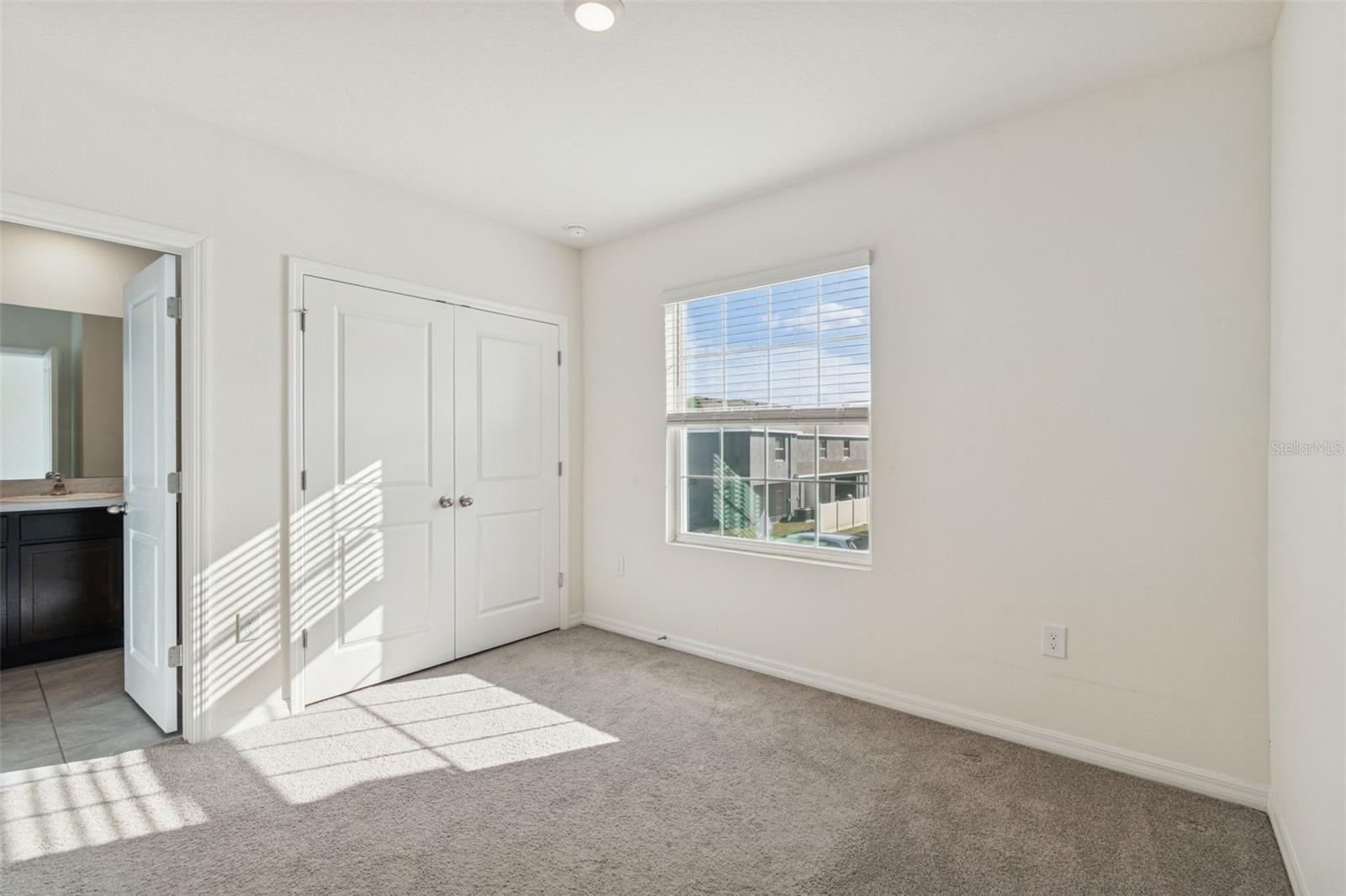 SUMMERSTONE - Residential