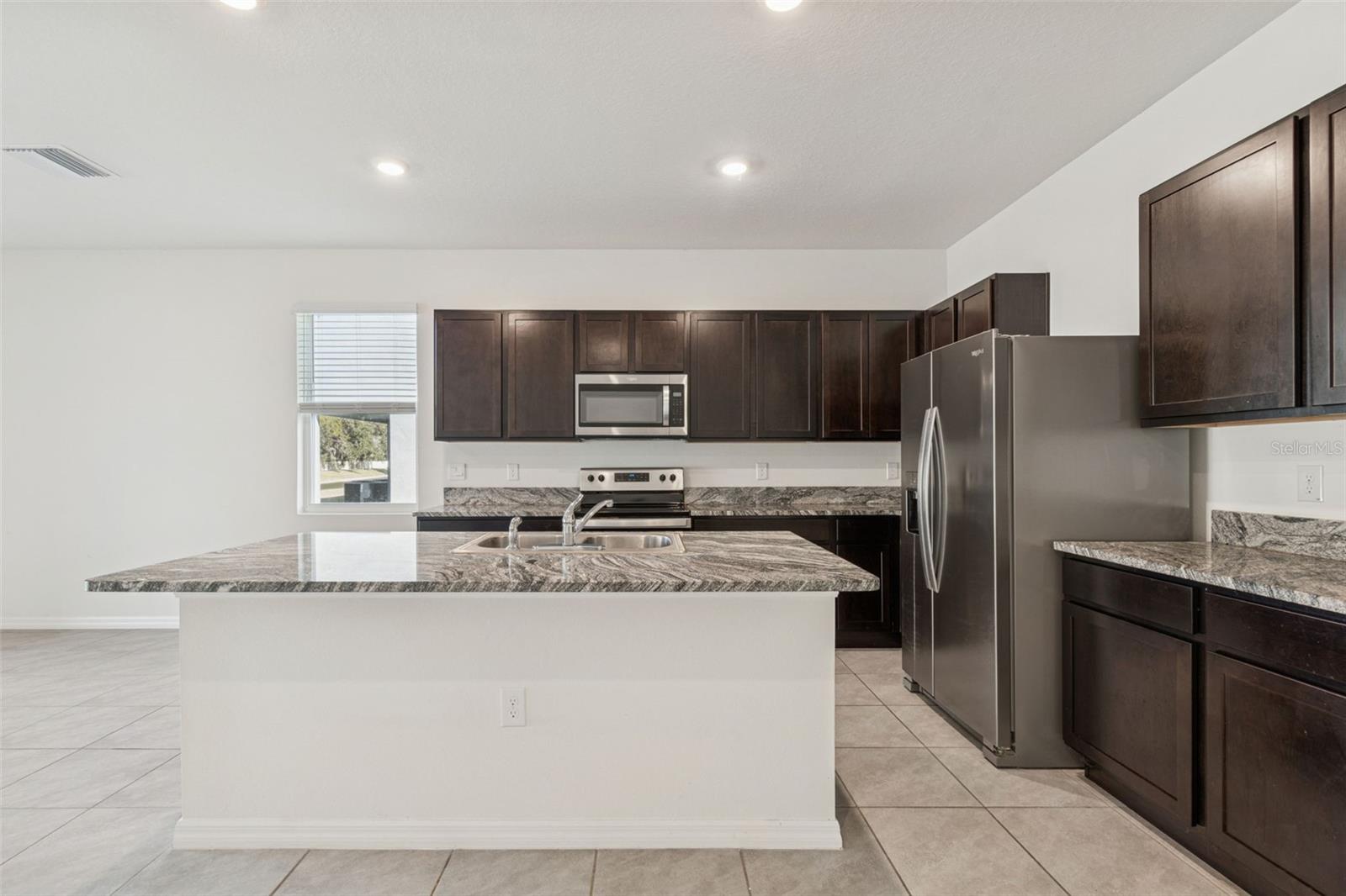 SUMMERSTONE - Residential