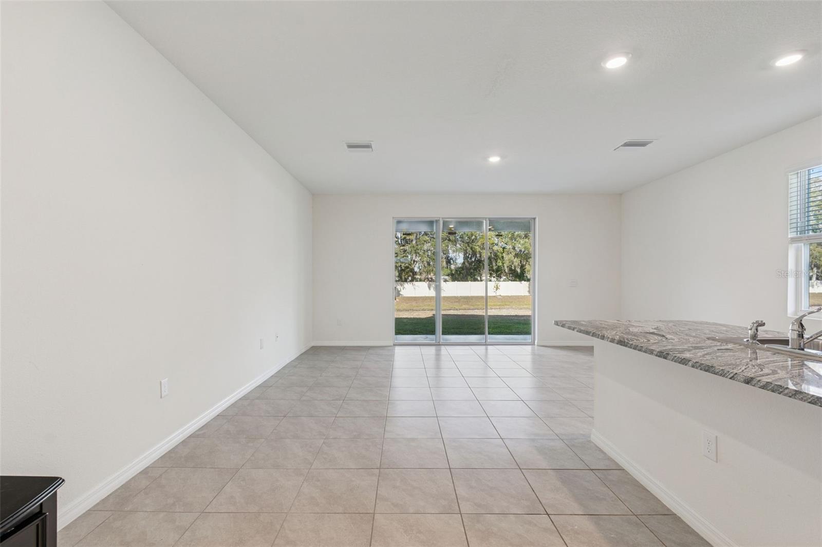 SUMMERSTONE - Residential