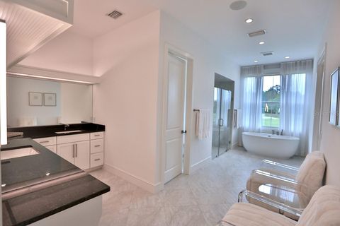 Tiny photo for 601 SE 80th Street, Ocala, FL 34480 (MLS # OM701381)