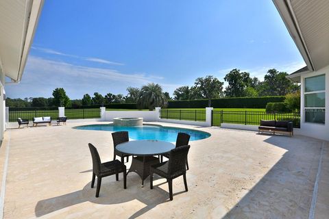 Tiny photo for 601 SE 80th Street, Ocala, FL 34480 (MLS # OM701381)