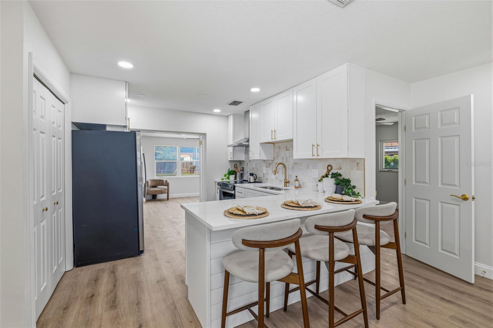 DEL RIO ESTATES UNIT 6 - Residential