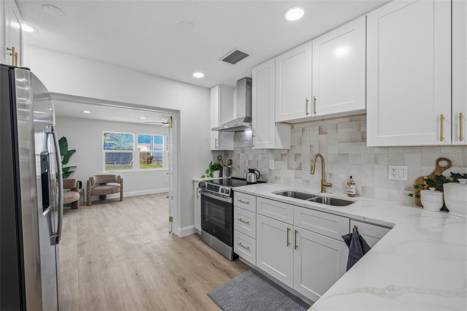 DEL RIO ESTATES UNIT 6 - Residential