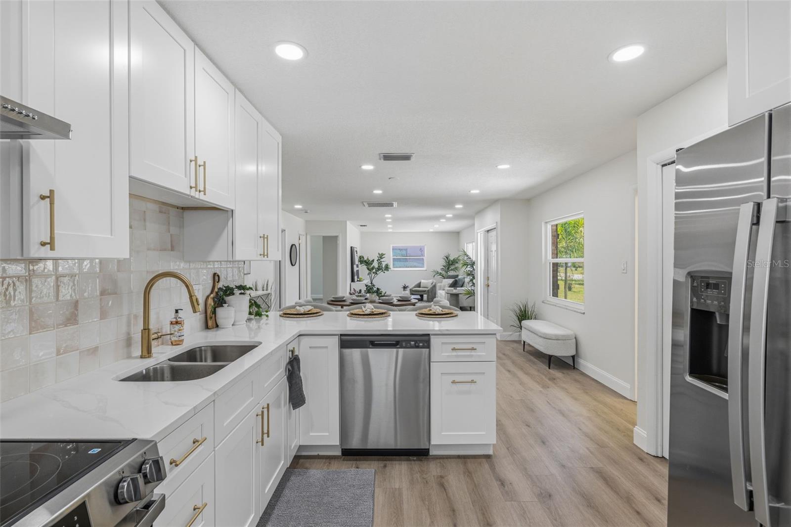 DEL RIO ESTATES UNIT 6 - Residential