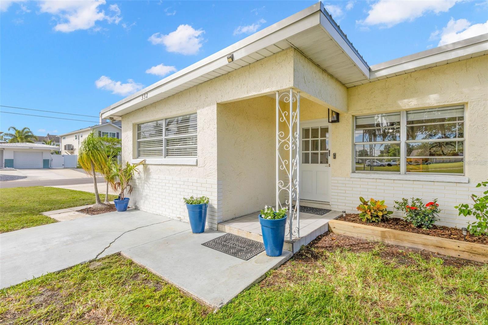 332 WESTWINDS DRIVE
