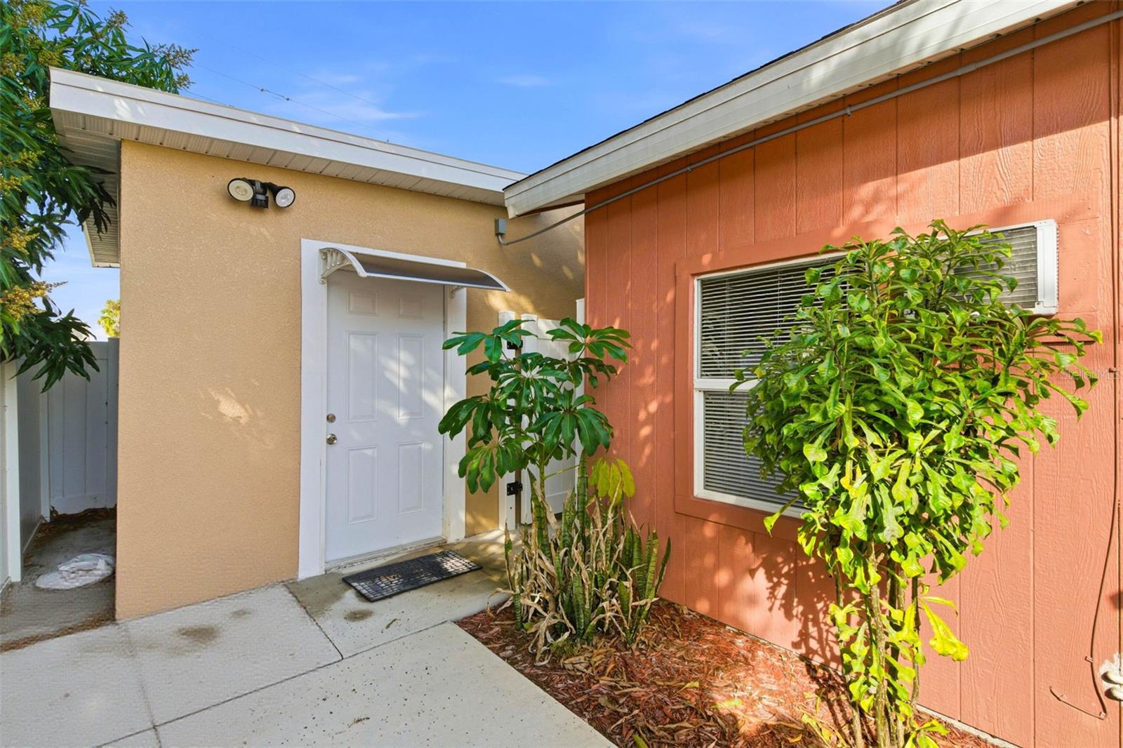 HOLIDAY VILLAGE SEC 3 - Residential